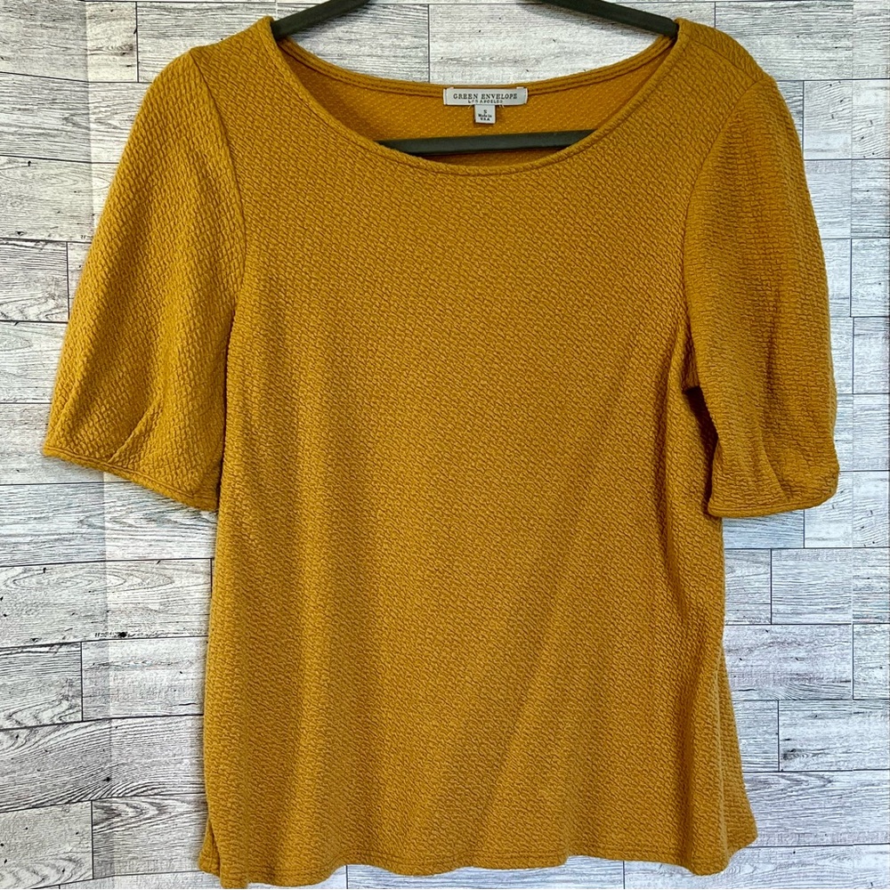 Green Envelope Mustard Textured Scoop Neck Short Sleeve Top
